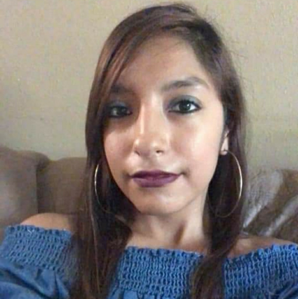 Meet your Posher, Itzel